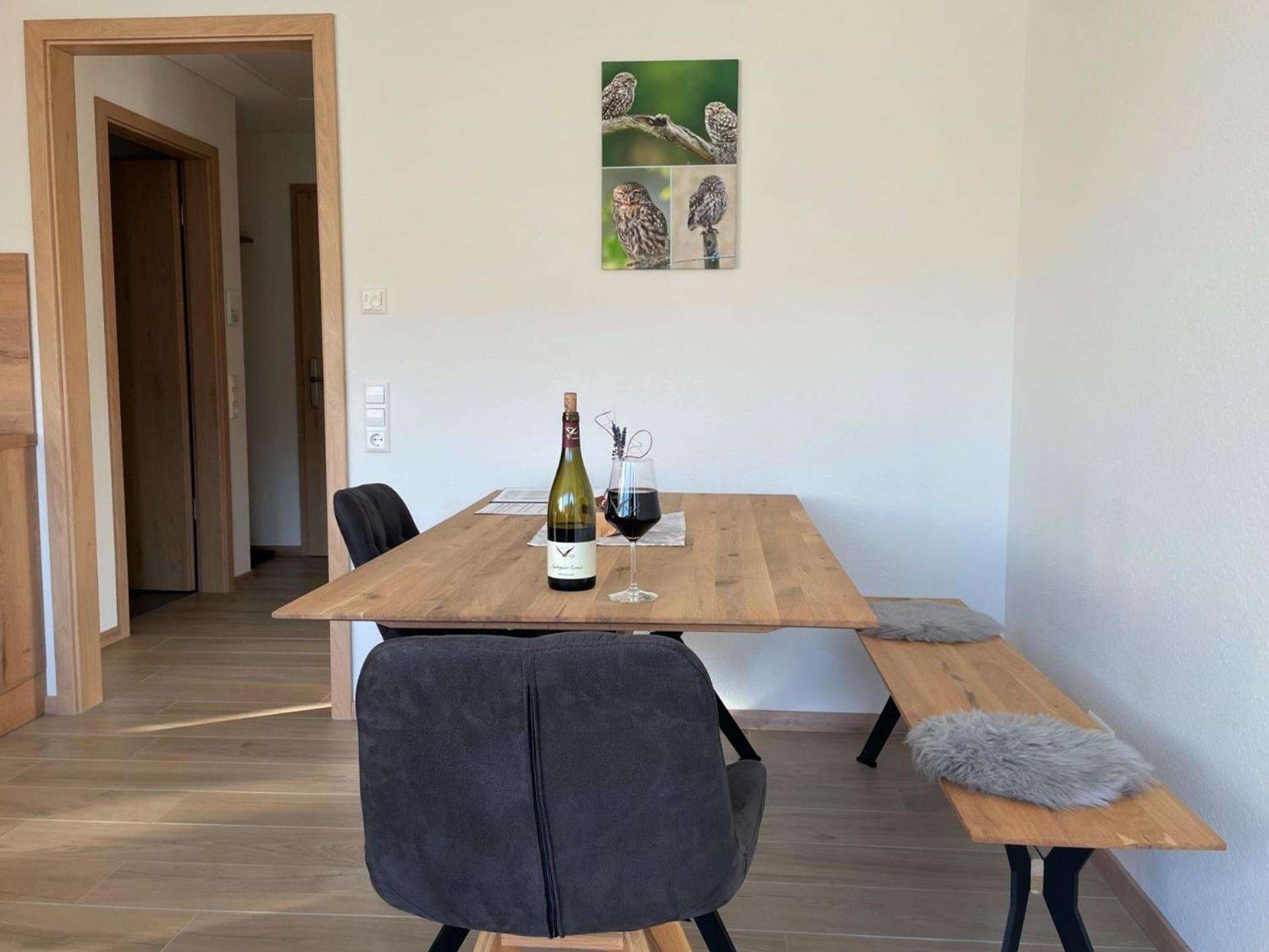 Апартаменты Weingut & Strausswirtschaft Vogel Фогтсбург Экстерьер фото